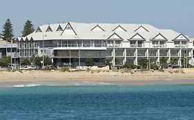 Ocean Centre Hotel